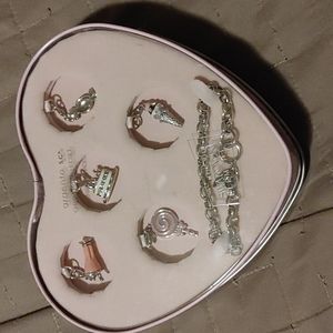 Charm Bracelet Gift Set